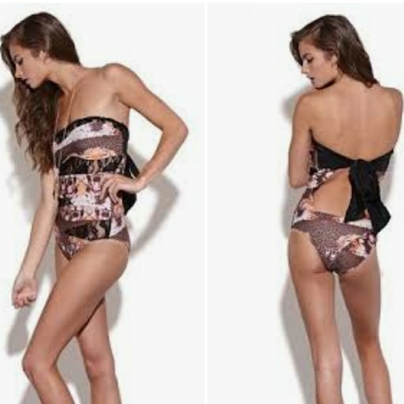 BEACH RIOT Leopard face one piece - Picture 2 of 4